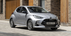 Mazda 2 híbrido