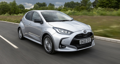 Mazda 2 híbrido