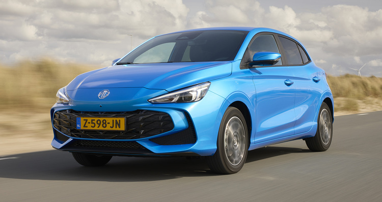 El MG 3 aterriza en España por menos de 18.000 € con 195 CV